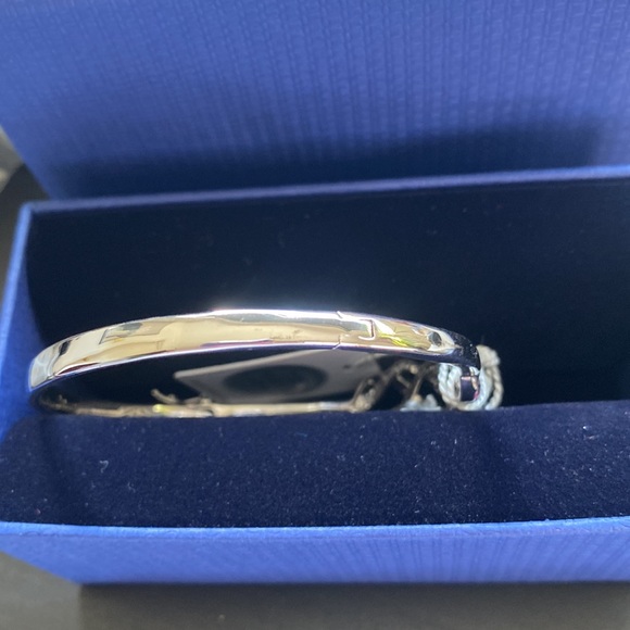 Swarovski Pink Crystal Bangle - Picture 4 of 4